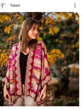 Tolani O/S magenta Kimono short embroidered